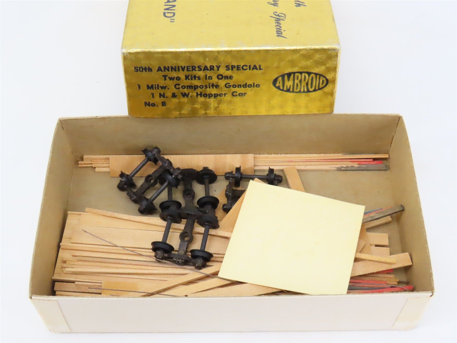 HO Scale Ambroid 2 in 1 Kit No 8 Wood N&W/MILW Gondola & Hopper