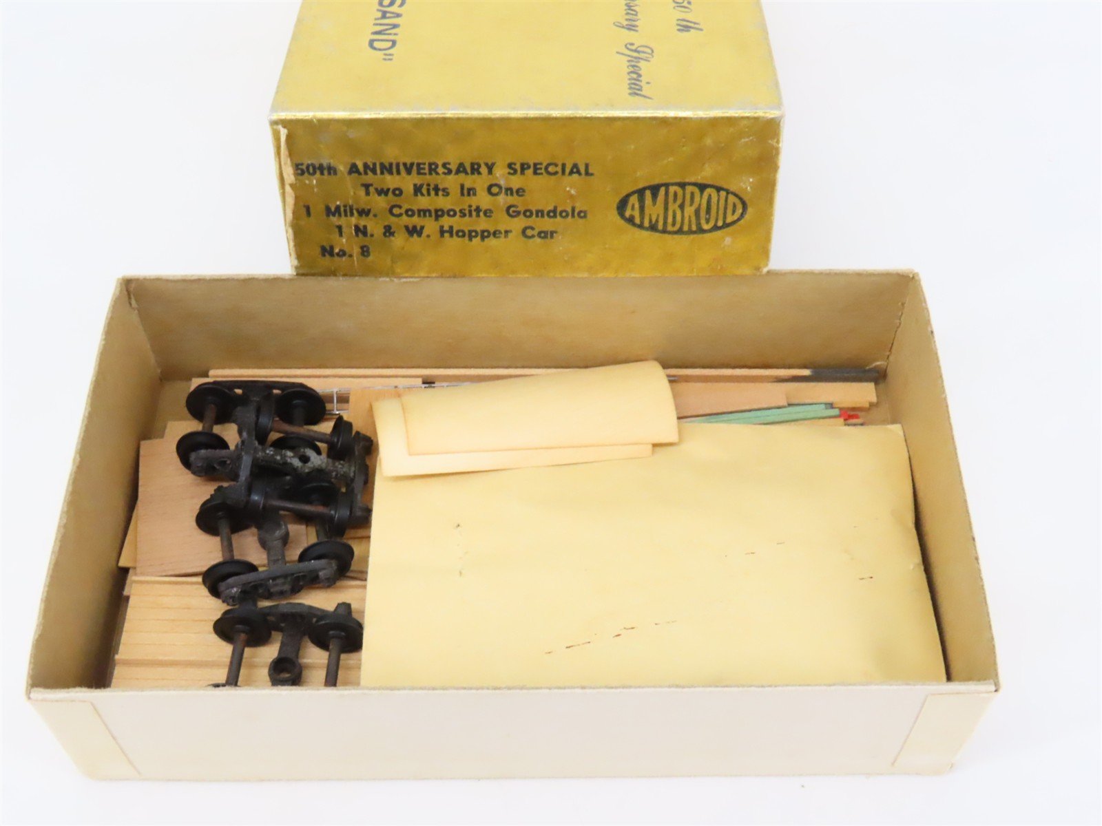 HO Scale Ambroid 2 in 1 Kit No 8 Wood N&W/MILW Gondola & Hopper