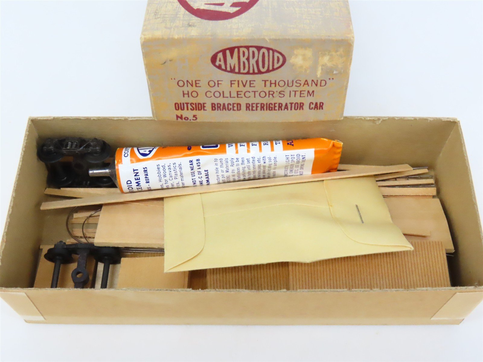 HO Scale Ambroid Kit No 5 Wood Outside Braced Reefer