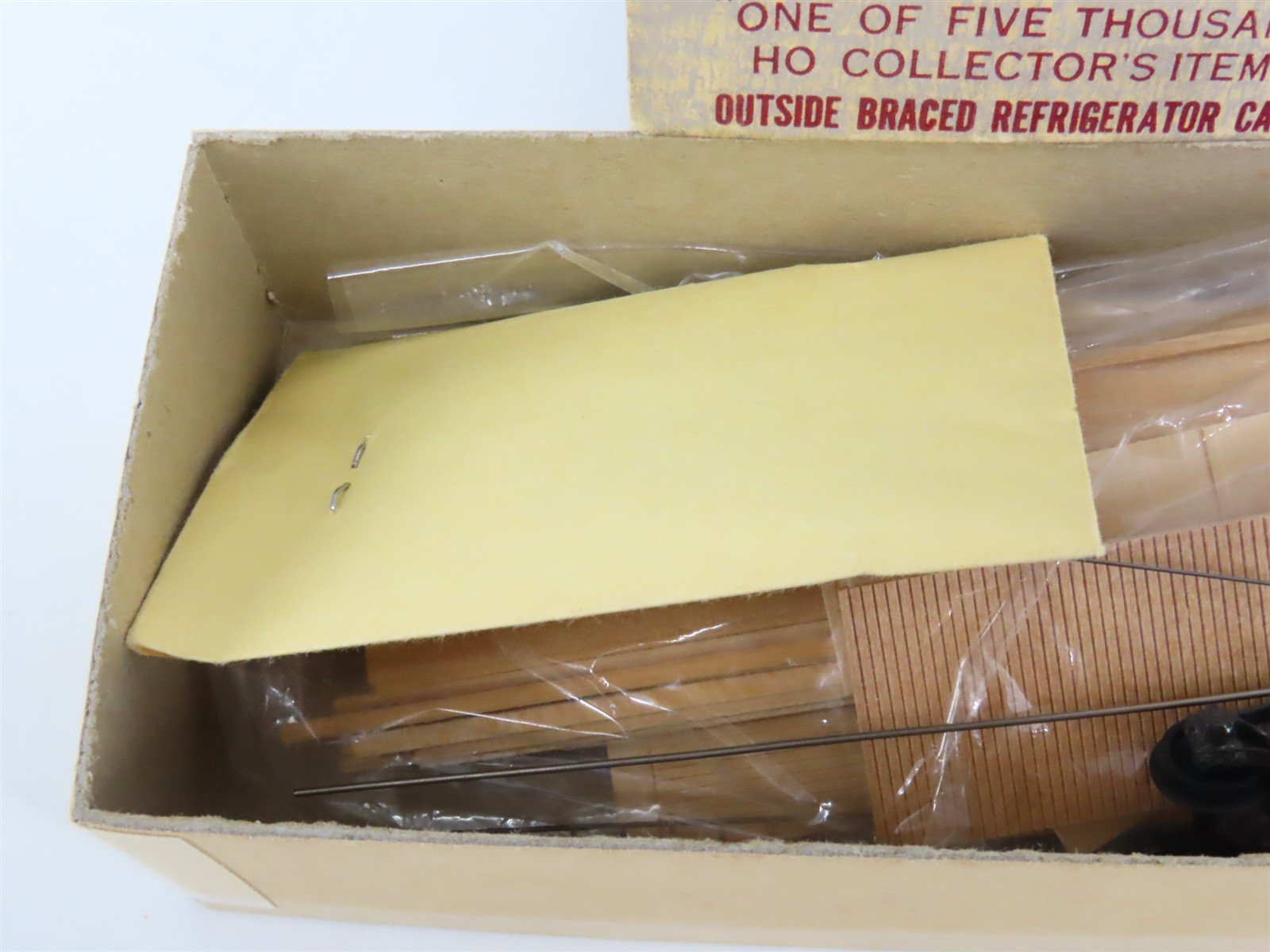 HO Scale Ambroid Kit PRR Pennsylvania Railroad Outside Braced Reefer #5342