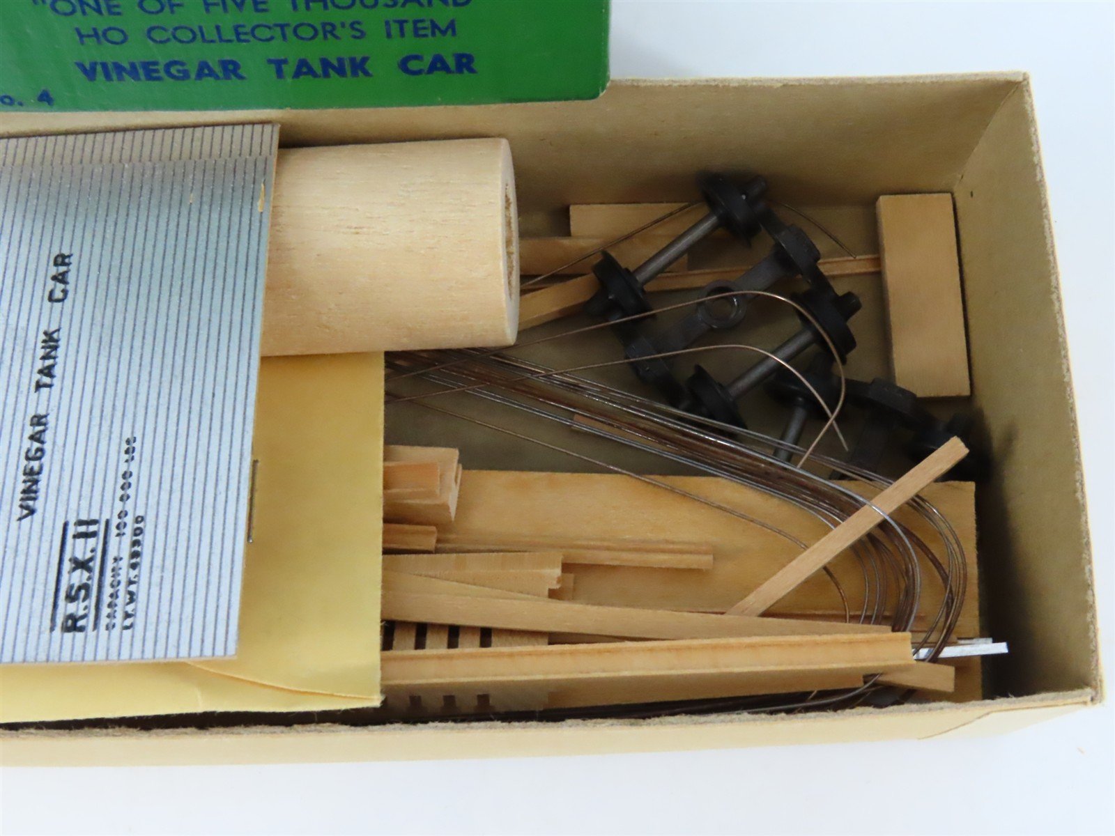 HO Scale Ambroid Kit No. 4 RSX A.M. Richter Sons Co Vinegar Tank Car #11