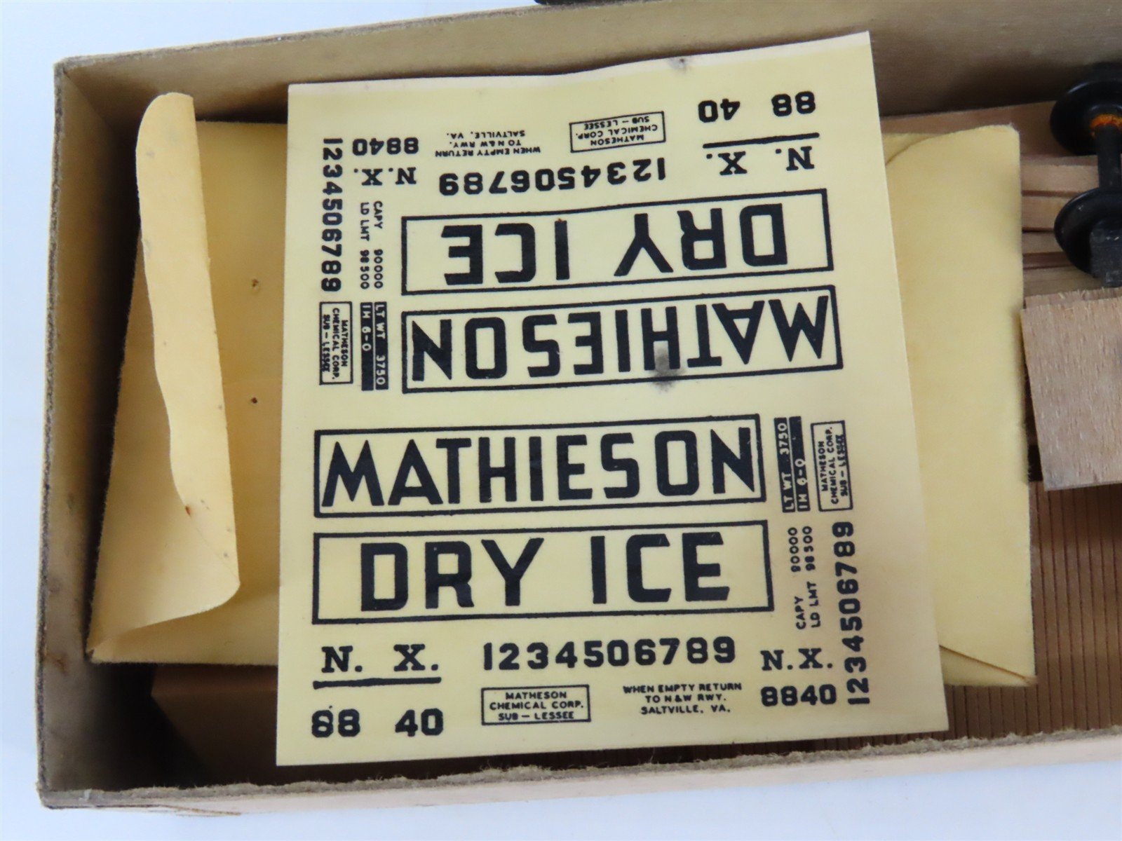 HO Scale Ambroid Kit No 7 NX Mathieson Dry Ice Car #8840