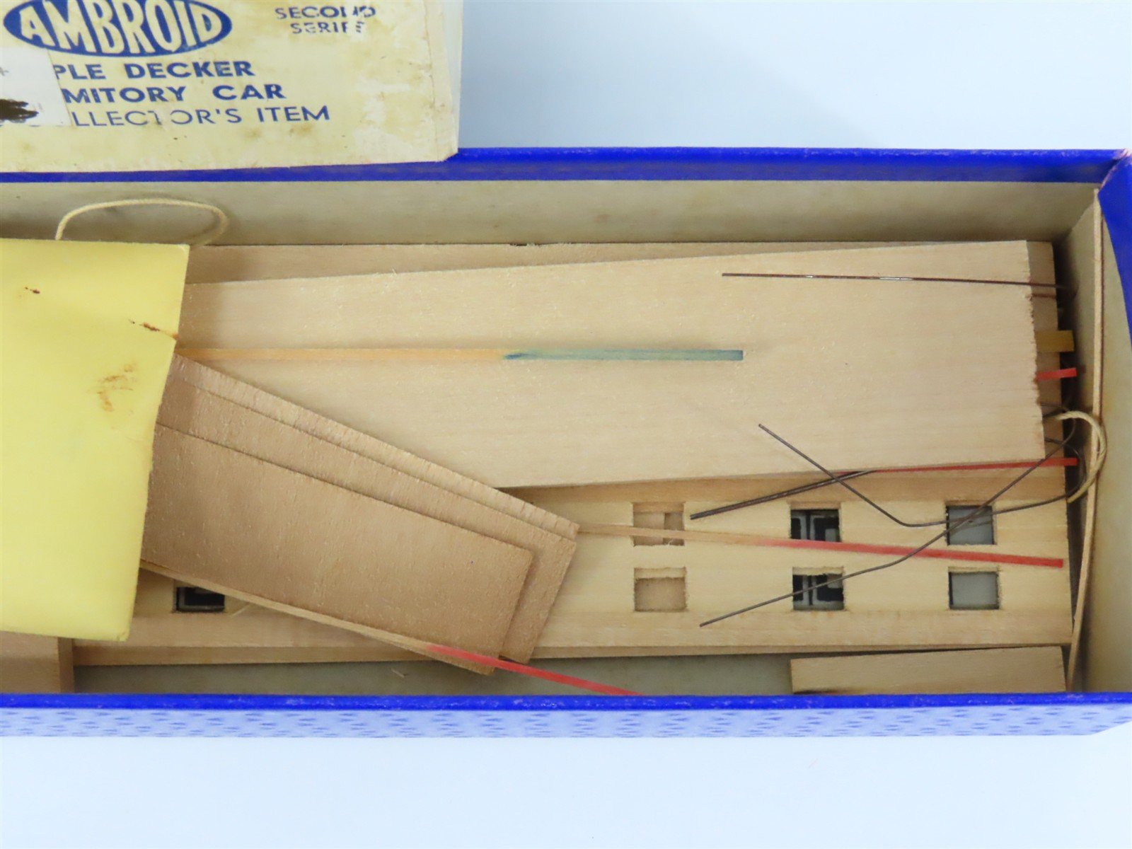 HO Scale Ambroid Kit #10 Wood Unlettered Triple Decker Dormitory Car