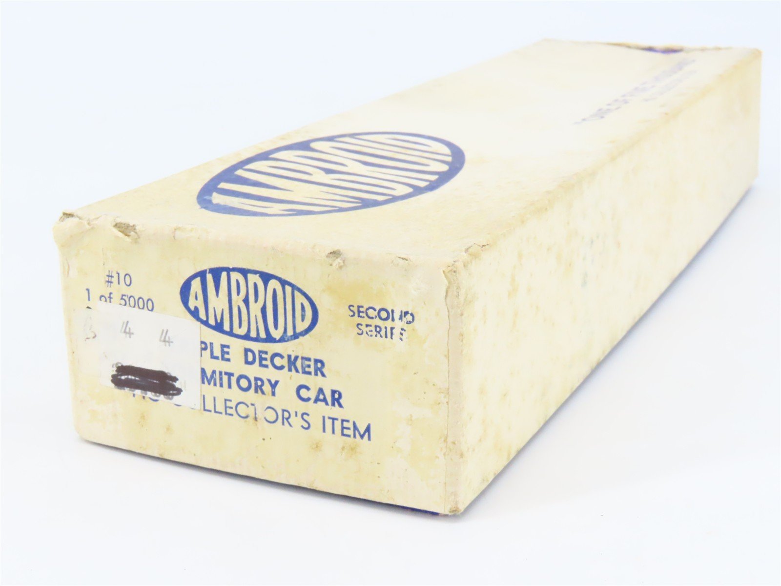 HO Scale Ambroid Kit #10 Wood Unlettered Triple Decker Dormitory Car