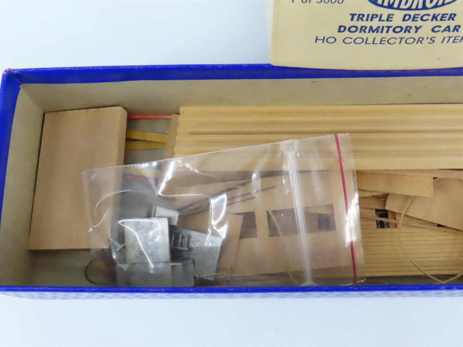 HO Scale Ambroid Kit #10 Wood Unlettered Triple Decker Dormitory Car