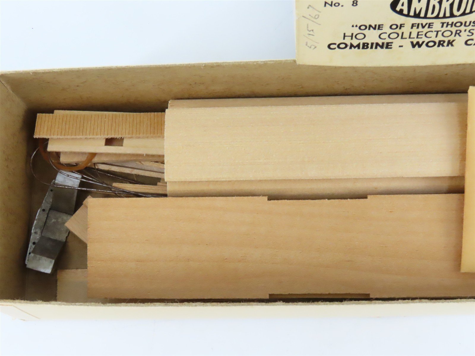 HO Scale Ambroid Kit No 8 Wood Unlettered Working Combine / Caboose