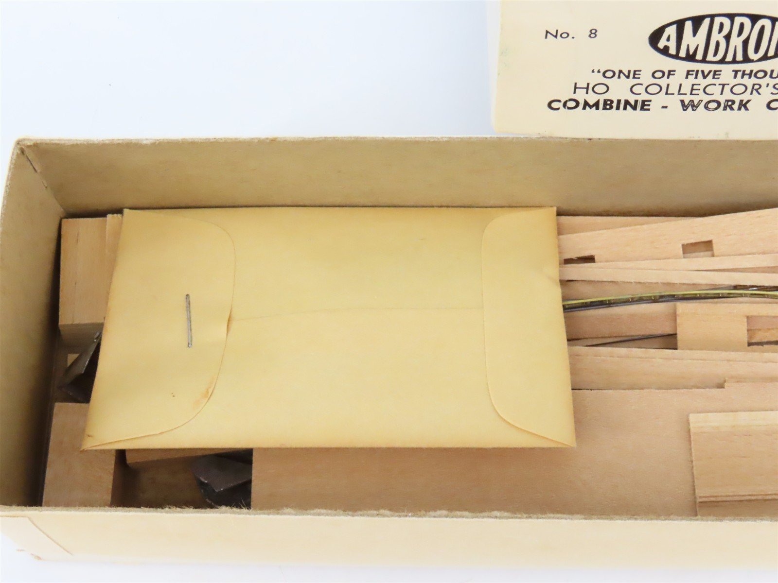 HO Scale Ambroid Kit No 8 Wood Unlettered Working Combine / Caboose