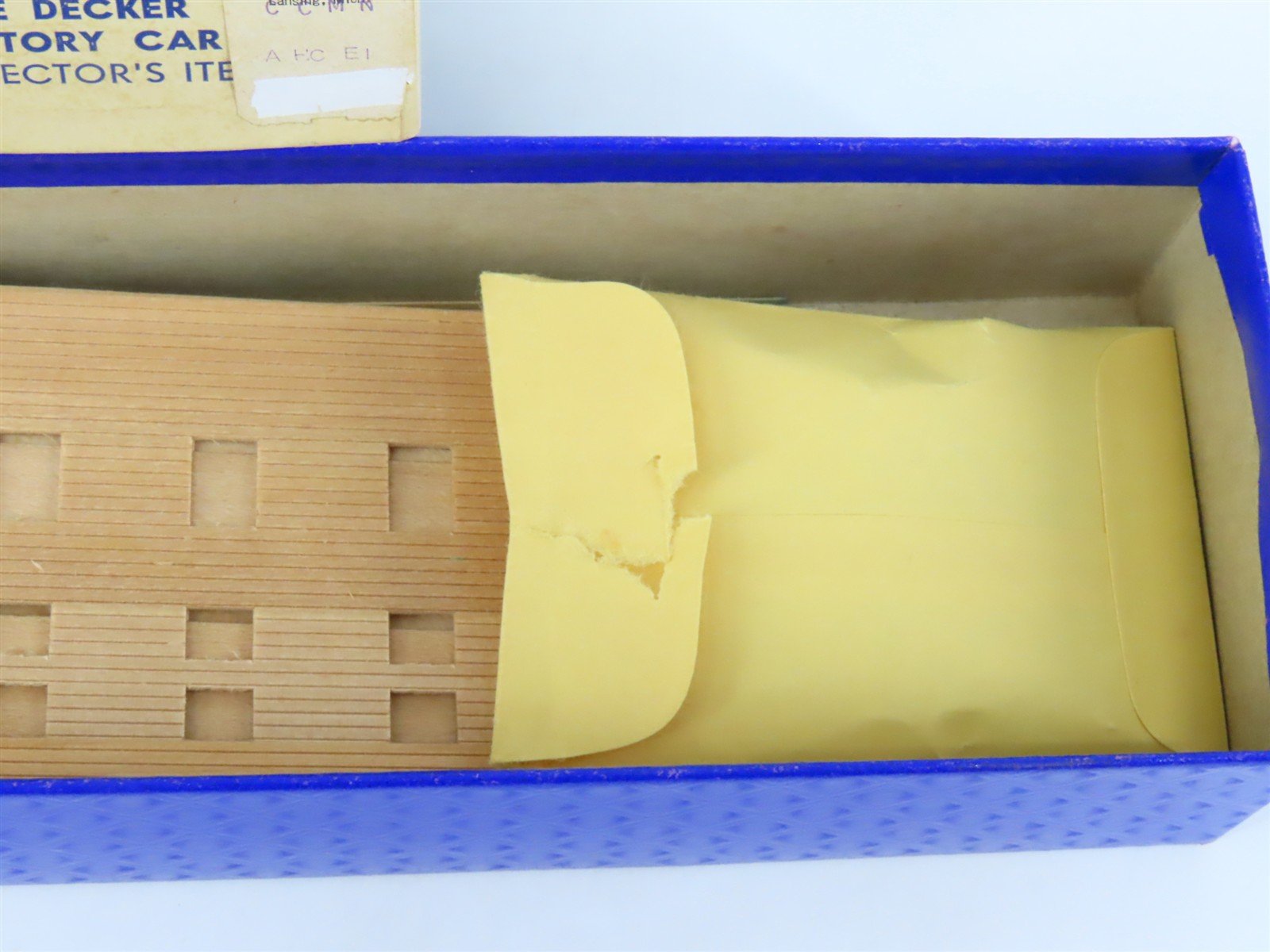 HO Scale Ambroid Kit #10 Wood Unlettered Triple Decker Dormitory Car