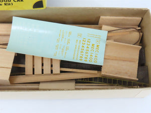 HO Scale Ambroid Double Kit No 5 MEC/BAR 70' Pulpwood 70-Ton Bulkhead Flat Car
