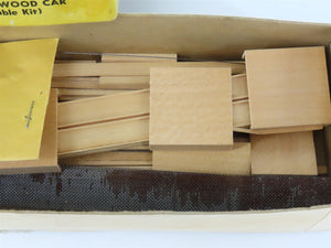 HO Scale Ambroid Double Kit No 5 MEC/BAR 70' Pulpwood 70-Ton Bulkhead Flat Car