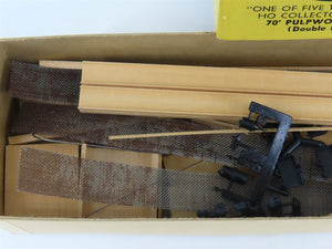 HO Scale Ambroid Double Kit No 5 MEC/BAR 70' Pulpwood 70-Ton Bulkhead Flat Car