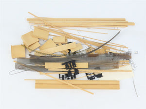 HO Scale Ambroid Double Kit No 5 MEC/BAR 70' Pulpwood 70-Ton Bulkhead Flat Car