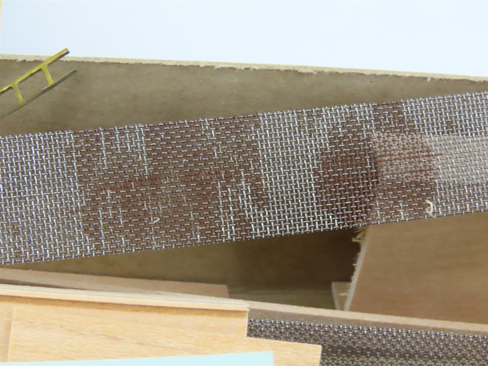 HO Scale Ambroid Double Kit No 5 MEC/BAR 70' Pulpwood 70-Ton Bulkhead Flat Car