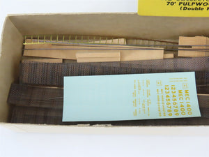 HO Scale Ambroid Double Kit No 5 MEC/BAR 70' Pulpwood 70-Ton Bulkhead Flat Car