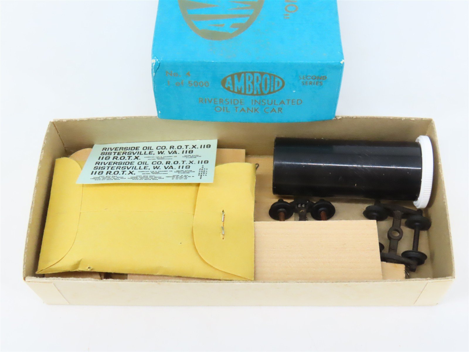 HO Scale Ambroid Kit No 4 ROTX Riverside Oil Co Insulated Tank Car #118