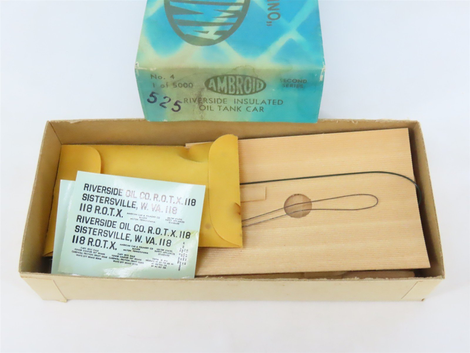 HO Scale Ambroid Kit No 4 ROTX Riverside Oil Co Insulated Tank Car #118
