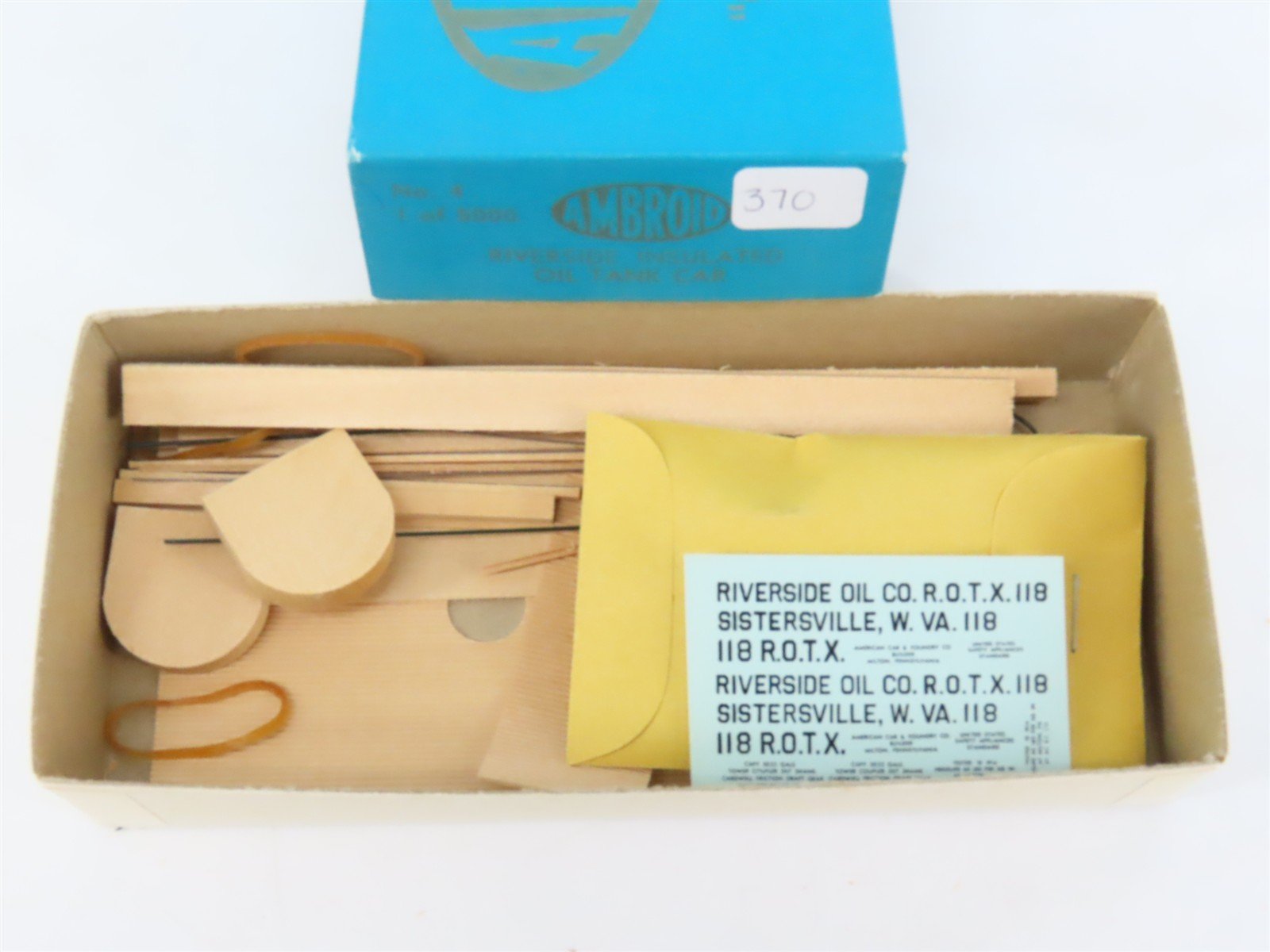 HO Scale Ambroid Kit No 4 ROTX Riverside Oil Co Insulated Tank Car #118