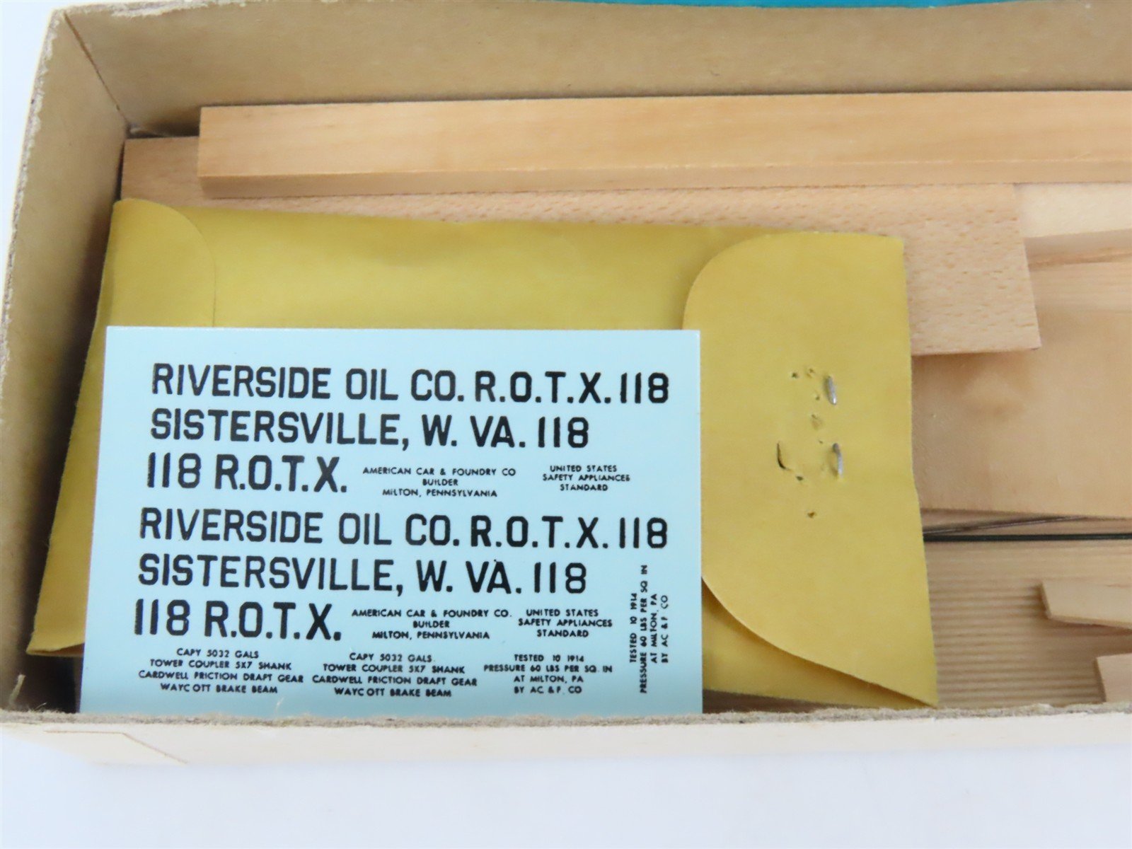 HO Scale Ambroid Kit No 4 ROTX Riverside Oil Co Insulated Tank Car #118