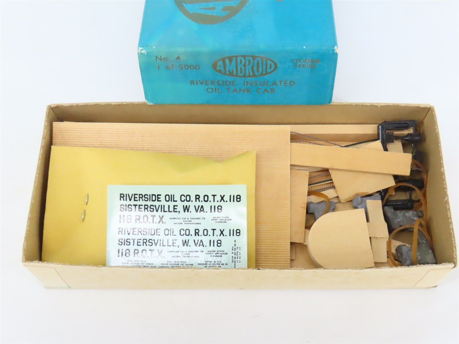 HO Scale Ambroid Kit No 4 ROTX Riverside Oil Co Insulated Tank Car #118