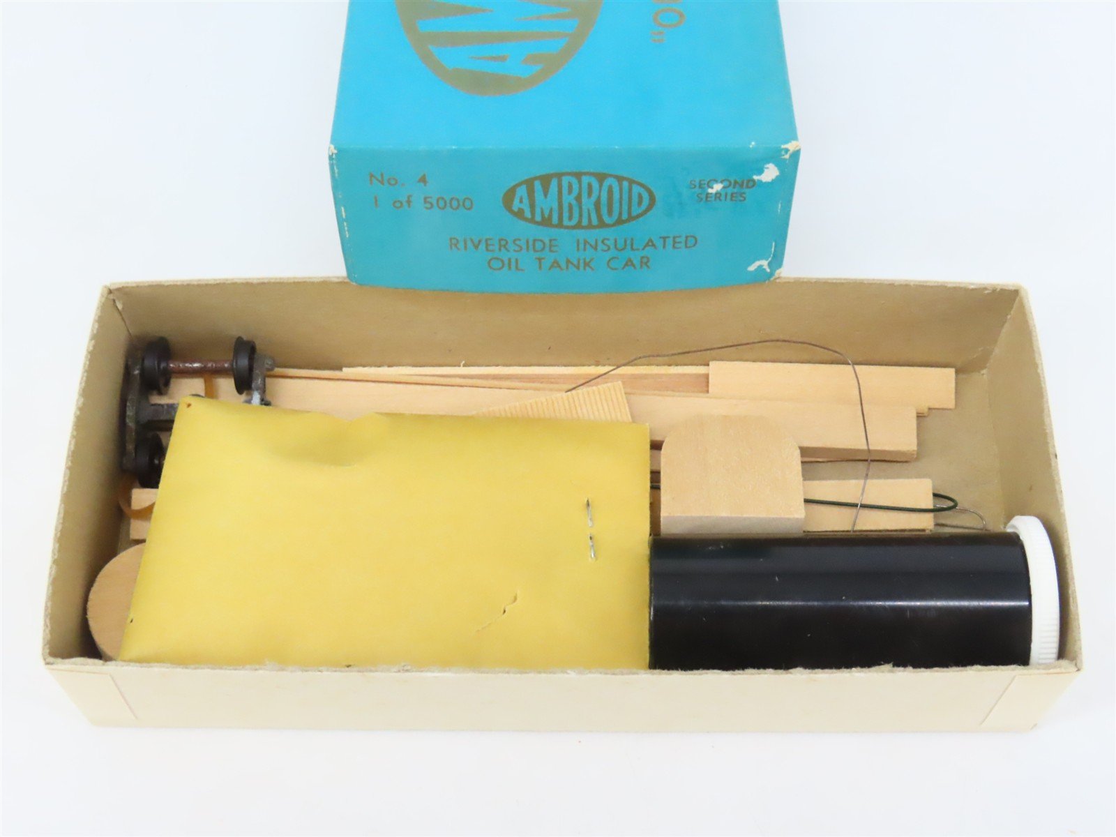HO Scale Ambroid Kit No 4 ROTX Riverside Oil Co Insulated Tank Car #118