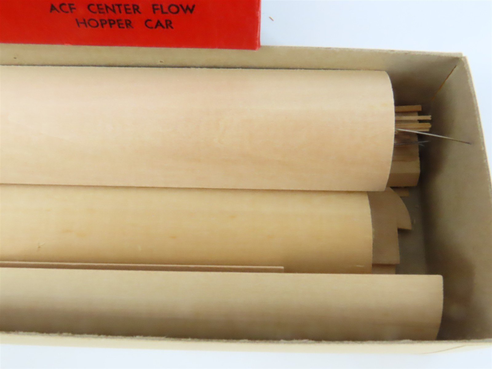 HO Scale Ambroid 2 in 1 Kit No 3 DYLX/SHPX ACF Center Flow Hopper Car