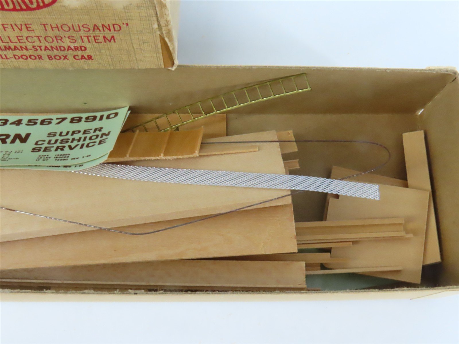 HO Scale Ambroid Kit No 2 SOU Southern Railway All Door Box Car #9800