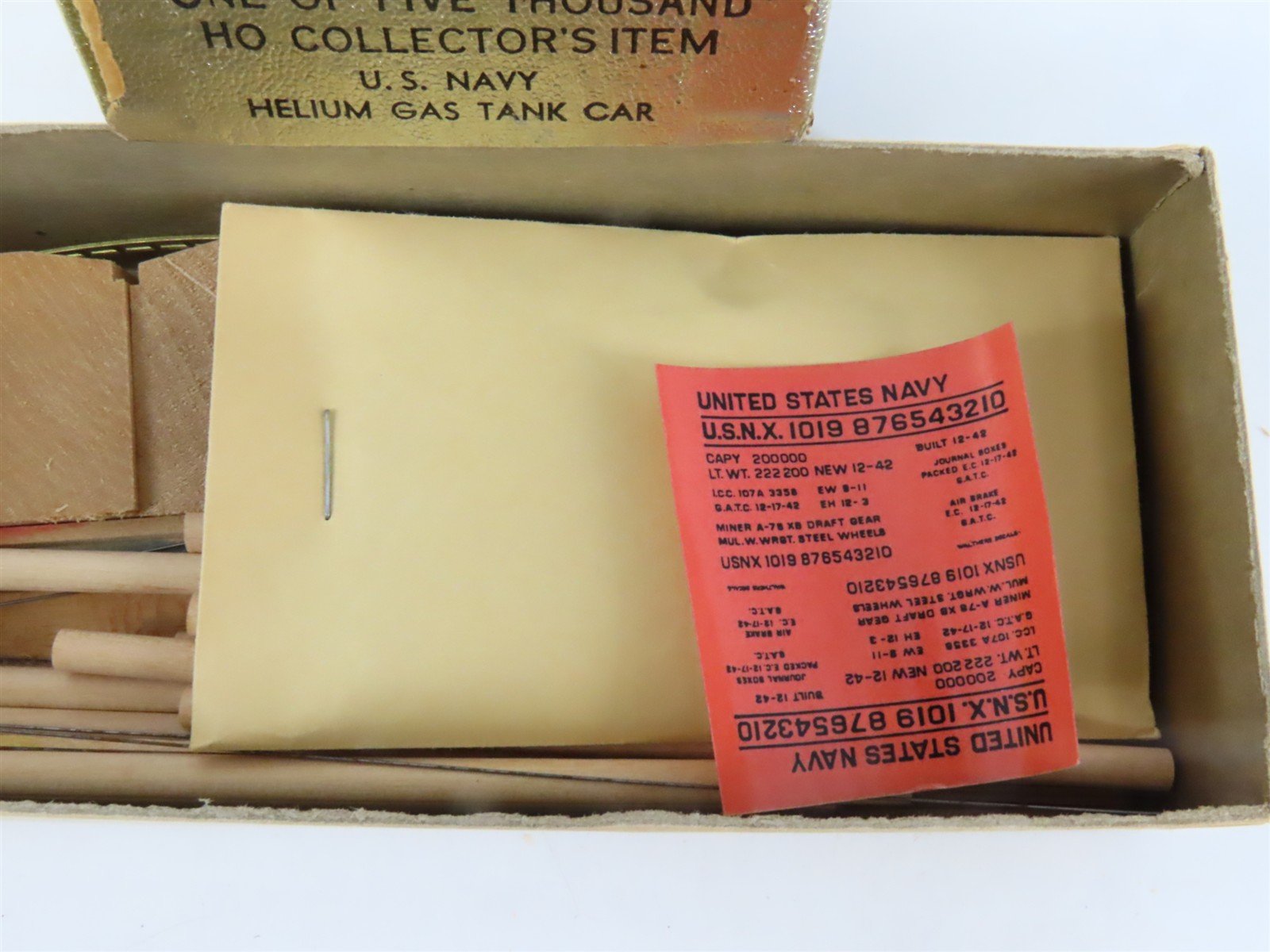 HO Scale Ambroid Kit No 1 USNX United States Navy Helium Gas Tank Car #1019