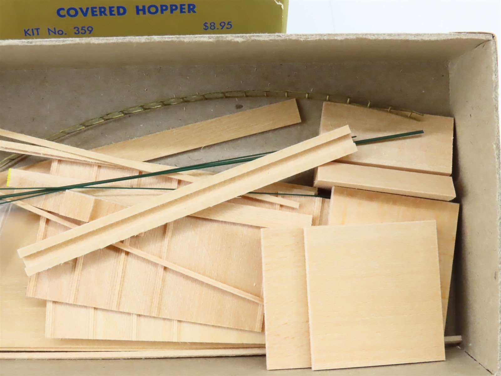 HO Scale Quality Craft Models Kit No 359 SCT Scalecoat 2-Bay Hopper #17701