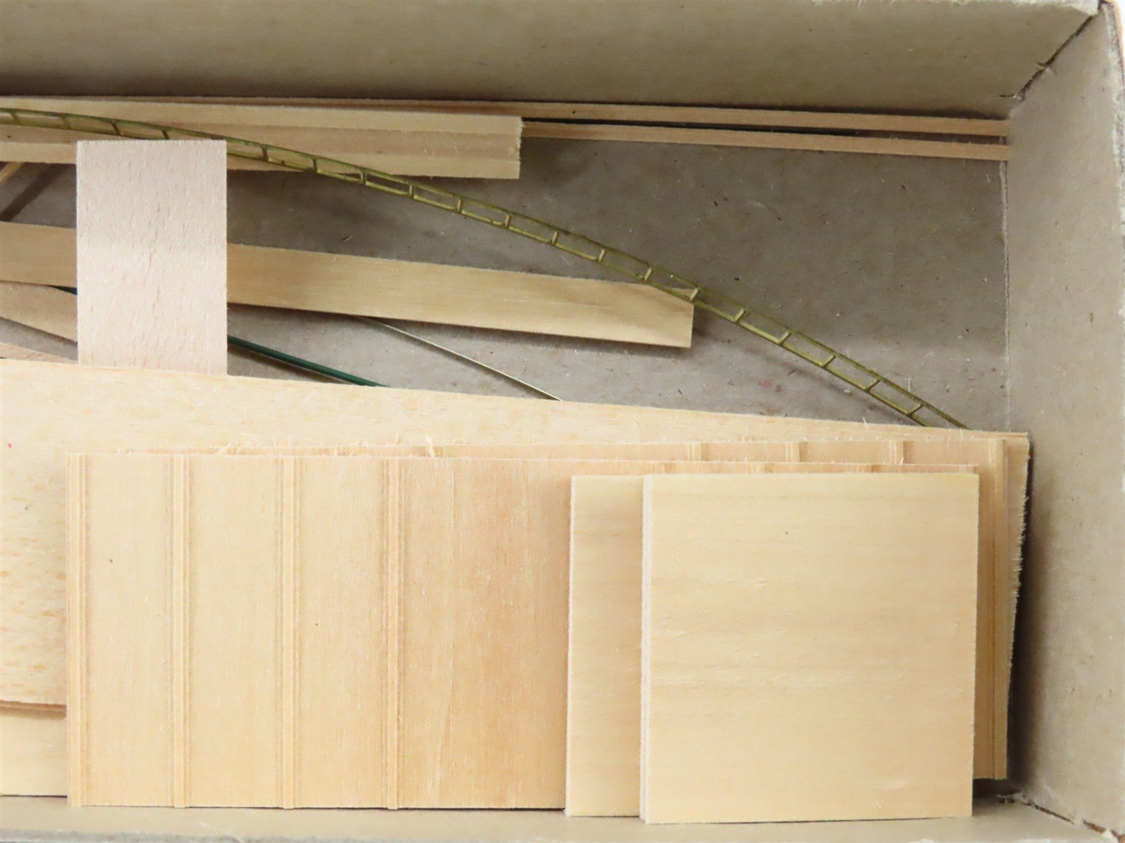 HO Quality Craft Models Kit No 352 D&M Detroit & Mackinac 2-Bay Hopper #6101