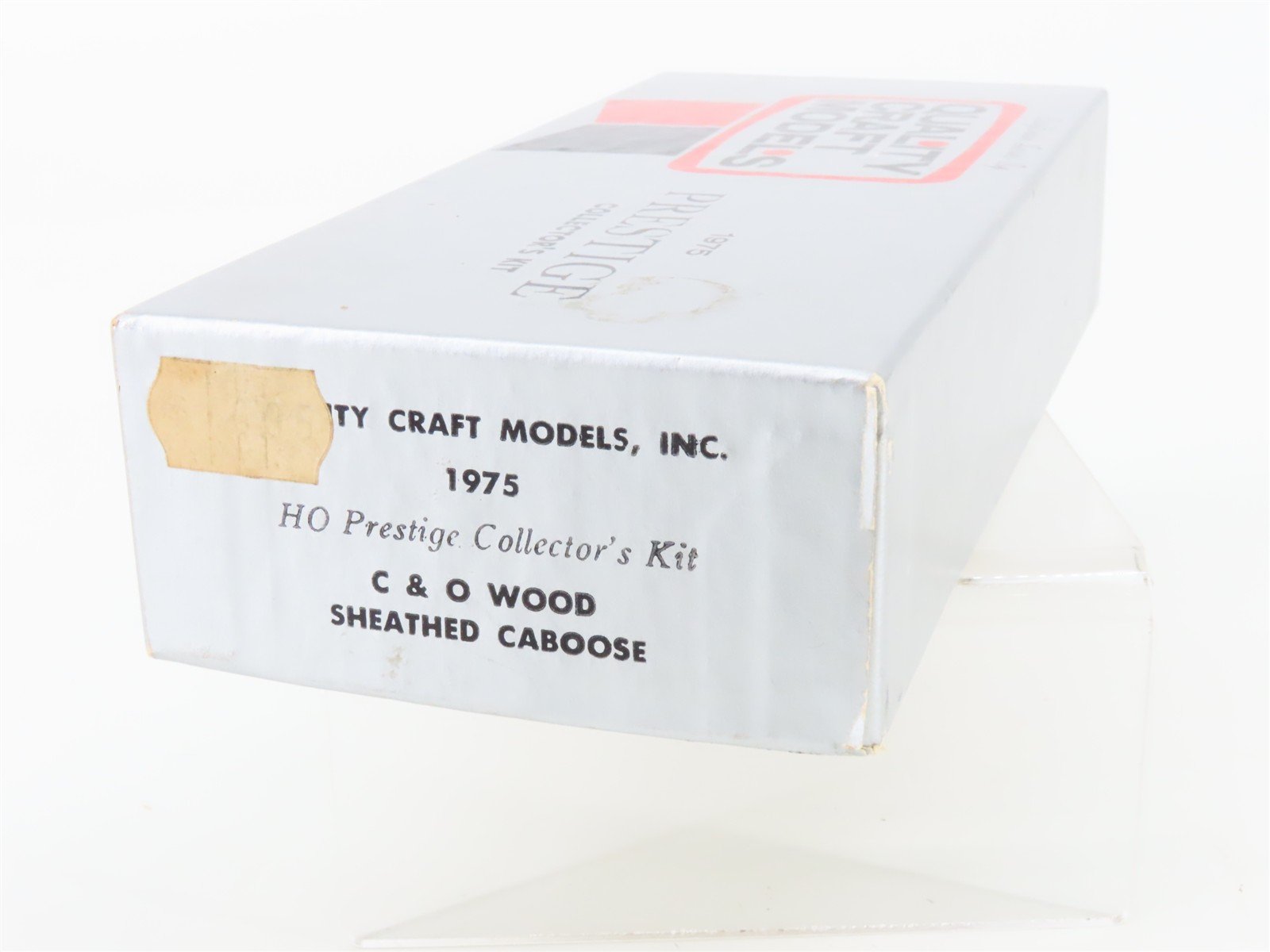 HO Quality Craft Models Kit C&O Chesapeake & Ohio Wood Sheathed Caboose #90984