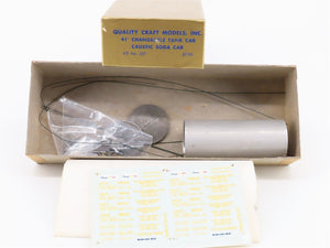 HO Quality Craft Models Kit 357 UTLX Changeable 41' Caustic Soda Tank Car #79650