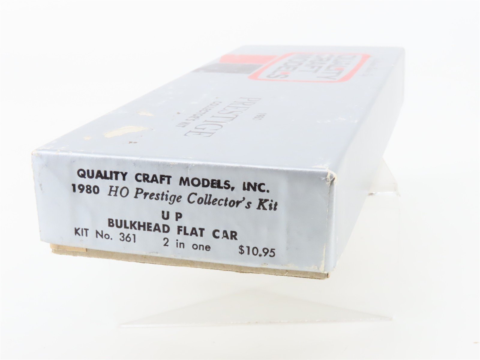 HO Scale Quality Craft Models 2 in 1 Kit 361 UP Union Pacific Bulkhead Flat Car