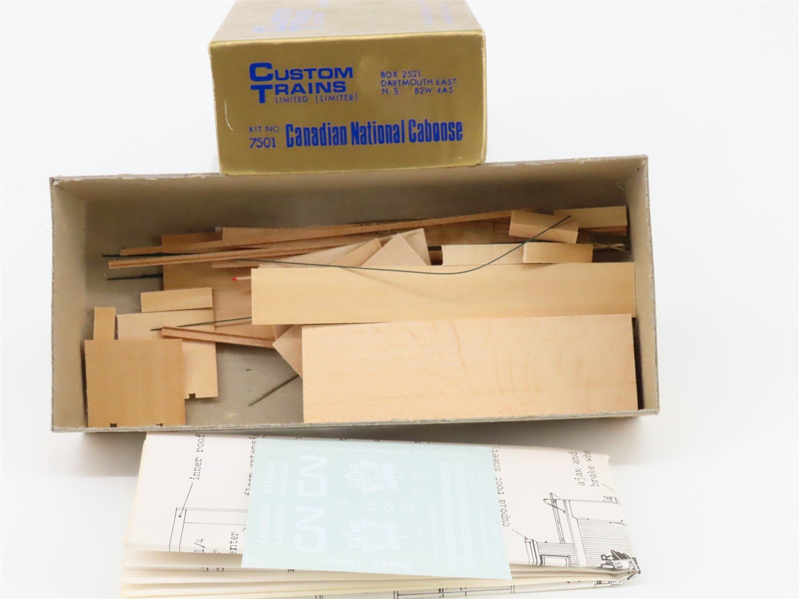 HO Scale Custom Trains Limited Kit No 7501 CN Canadian National Caboose