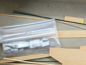 HO Scale Quality Craft Models Kit 1973 PRR Pennsylvania 2-Bay Hopper #220301