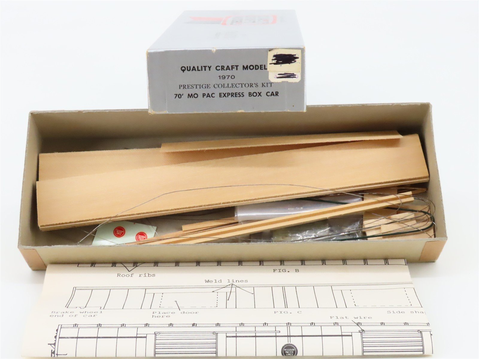 HO Scale Quality Craft Models Kit 1970 MP Missouri Pacific 70' Express Box Car