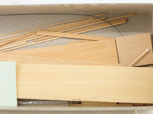 HO Scale Quality Craft Models Kit 1974 MILW Milwaukee Road 40' Box Car #592008