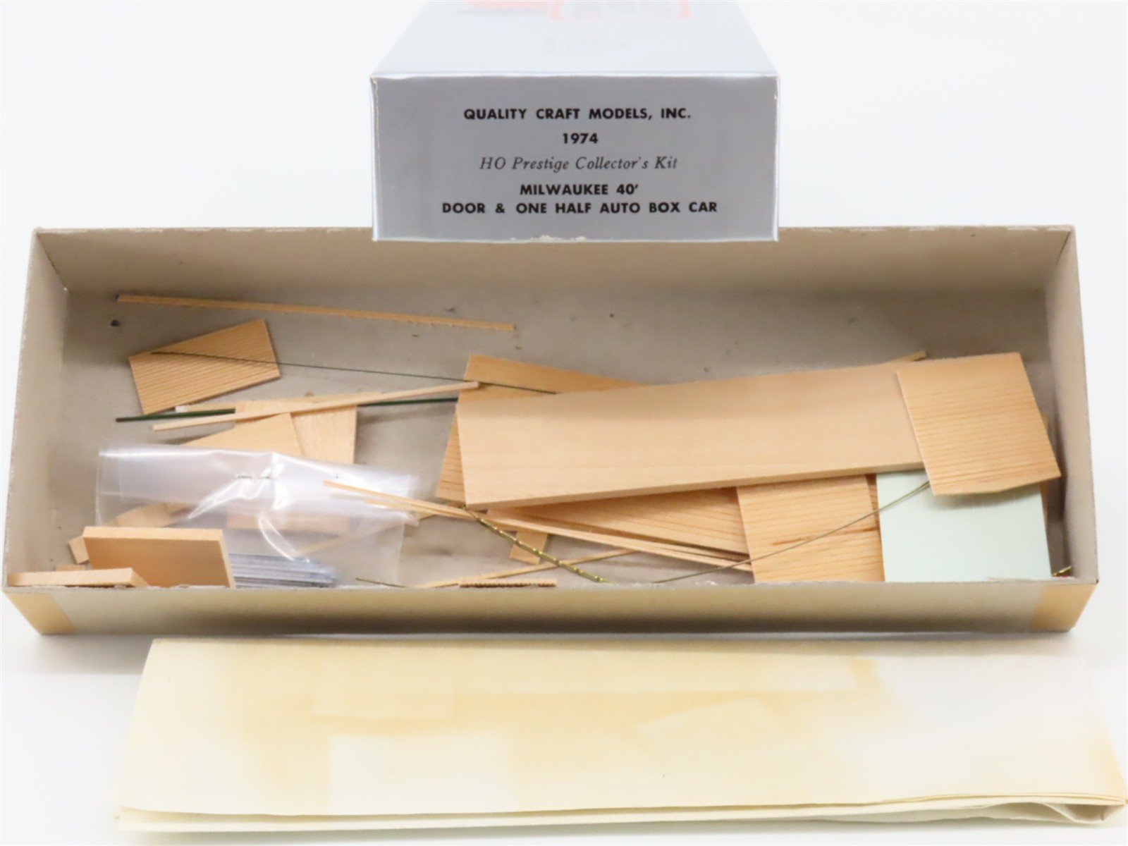 HO Scale Quality Craft Models Kit 1974 MILW Milwaukee Road 40' Box Car #592008