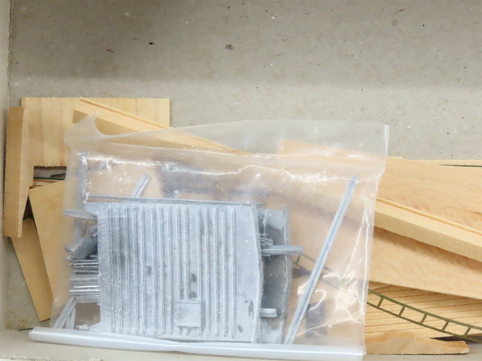 HO Quality Craft Models Kit 1974 M-K-T Missouri Kansas Texas 40' Box Car #67001