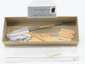 HO Scale Quality Craft Models Kit 1973 N&W Norfolk & Western 2-Bay Hopper #38288