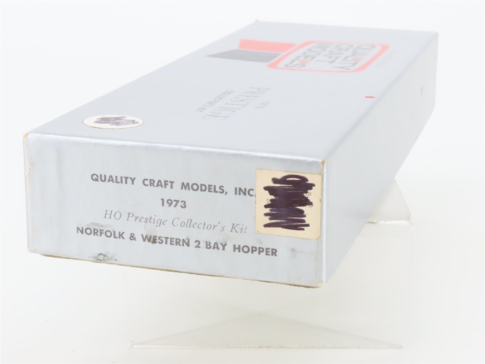 HO Scale Quality Craft Models Kit 1973 N&W Norfolk & Western 2-Bay Hopper #38288