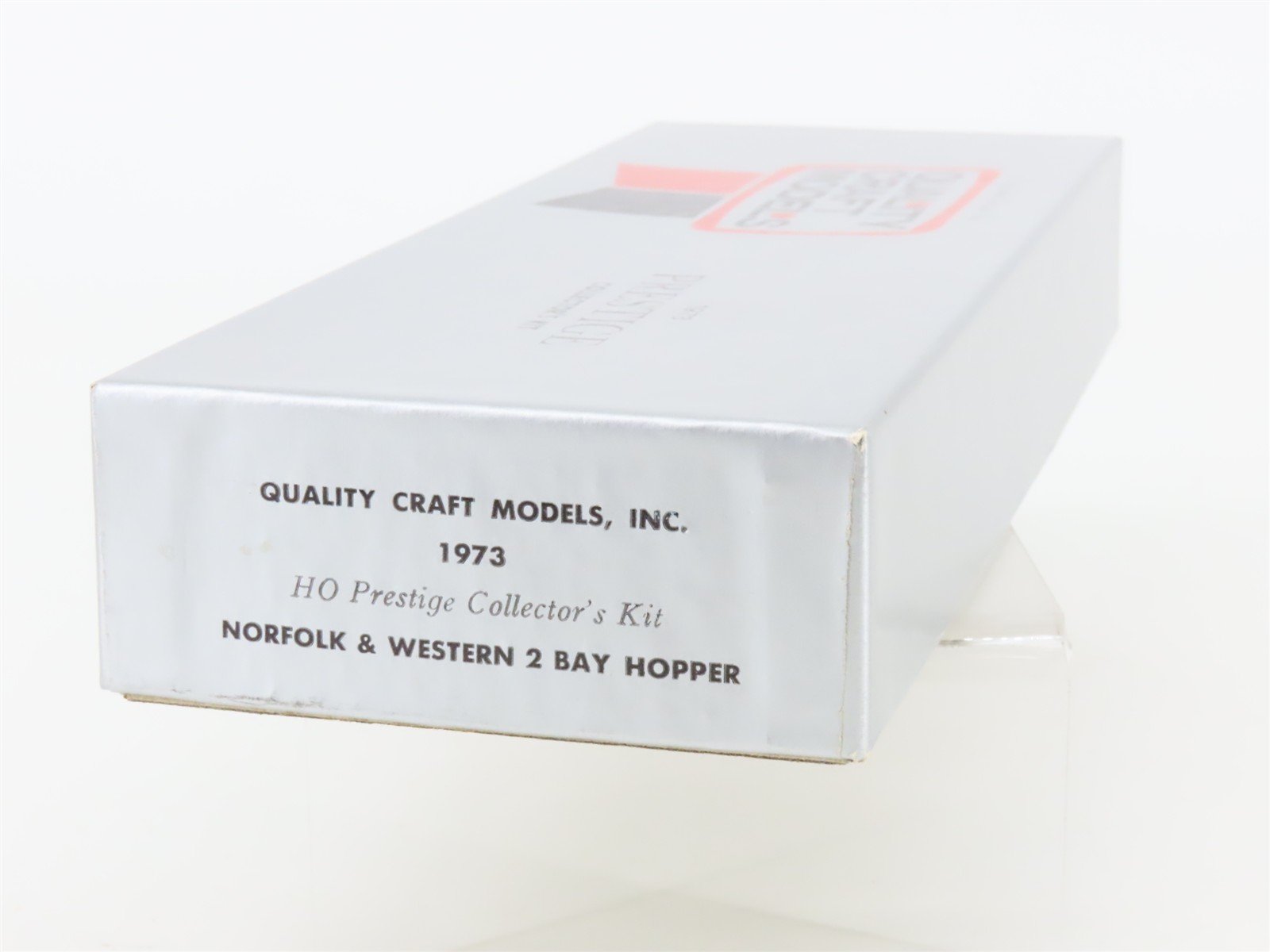HO Scale Quality Craft Models Kit 1973 N&W Norfolk & Western 2-Bay Hopper #38288