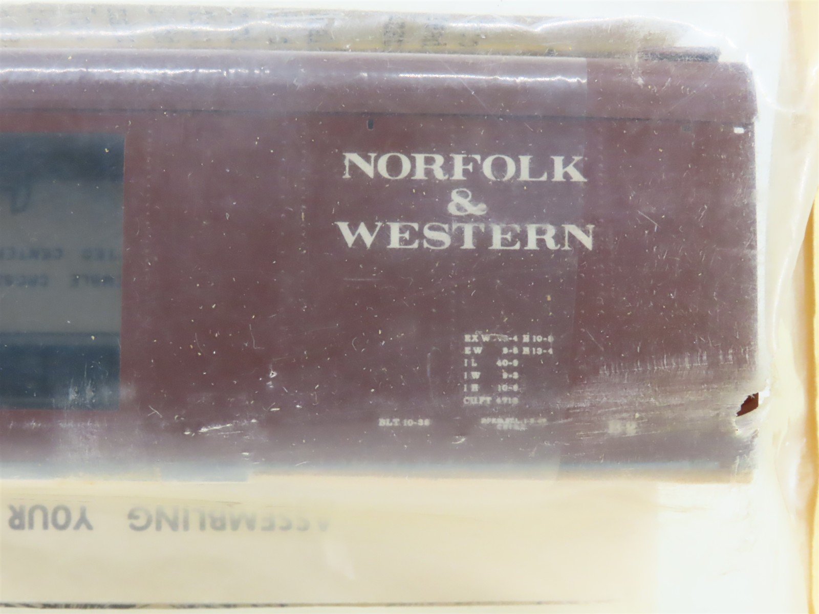 HO Scale Athearn Metal Line Kit 1-321 N&W Norfolk & Western 40' Box Car #49206