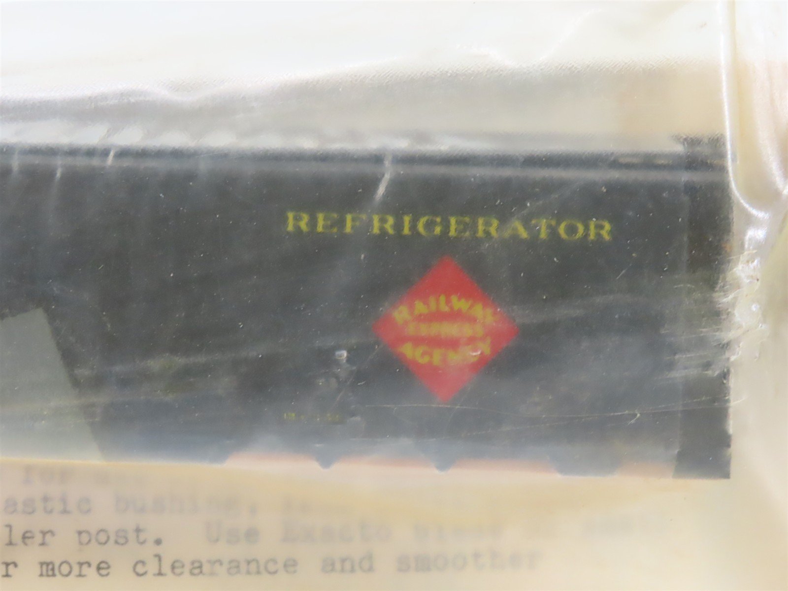 HO Scale Athearn Kit 5-114 REX Railway Express Agency Reefer #6102 - Sealed