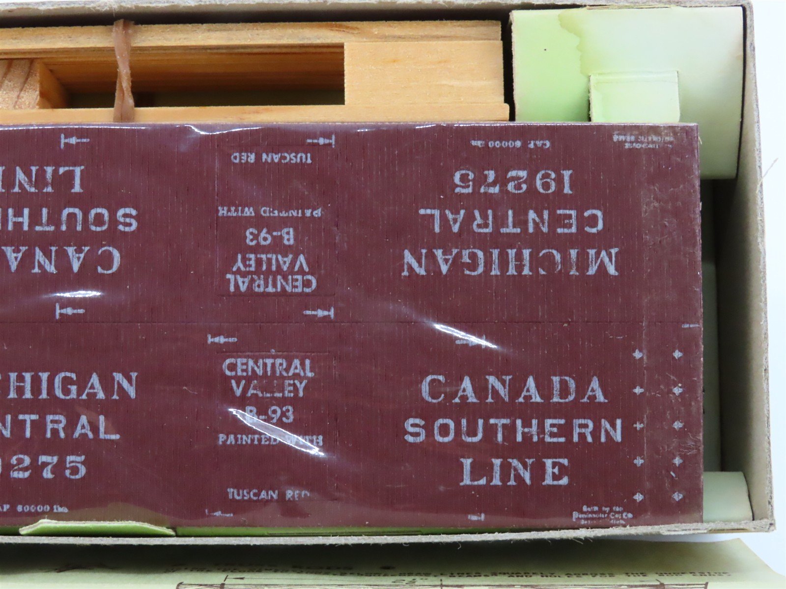 HO Scale Central Valley Kit B-93 MCRR Michigan Central Old Timer Box Car #19275