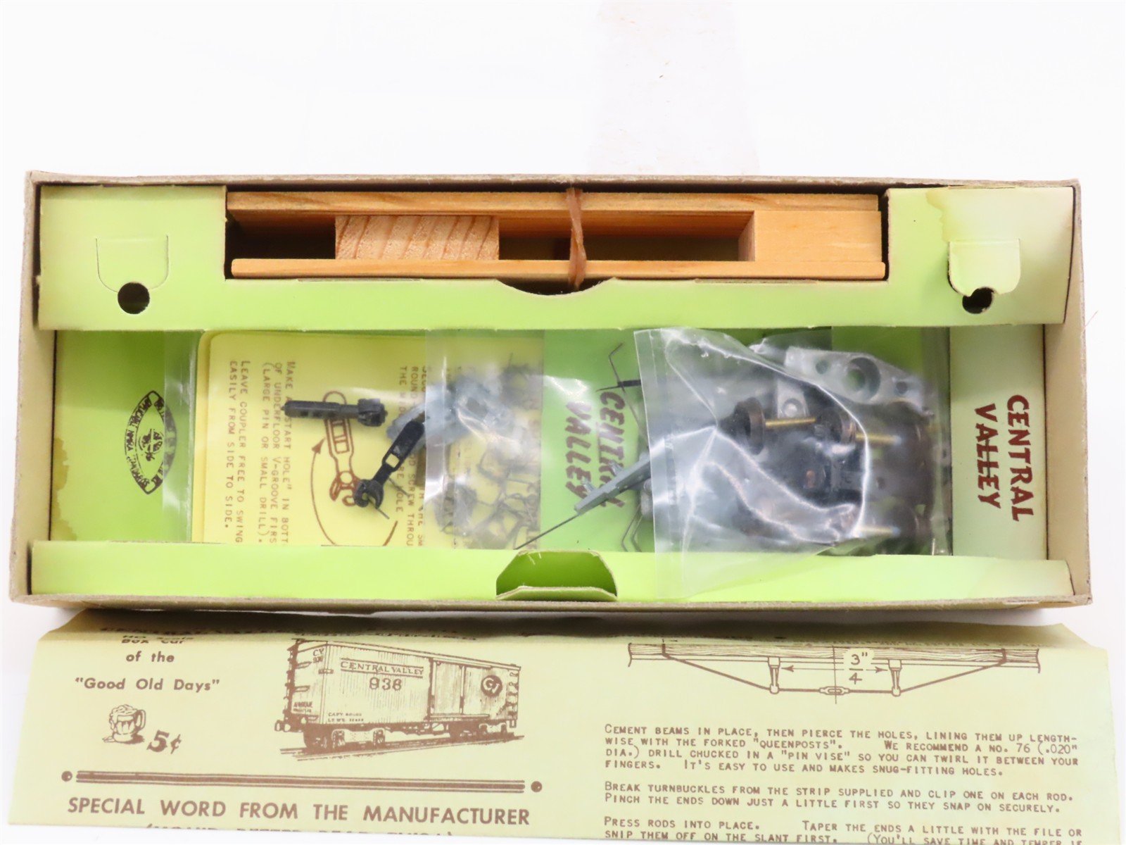 HO Scale Central Valley Kit B-93 MCRR Michigan Central Old Timer Box Car #19275