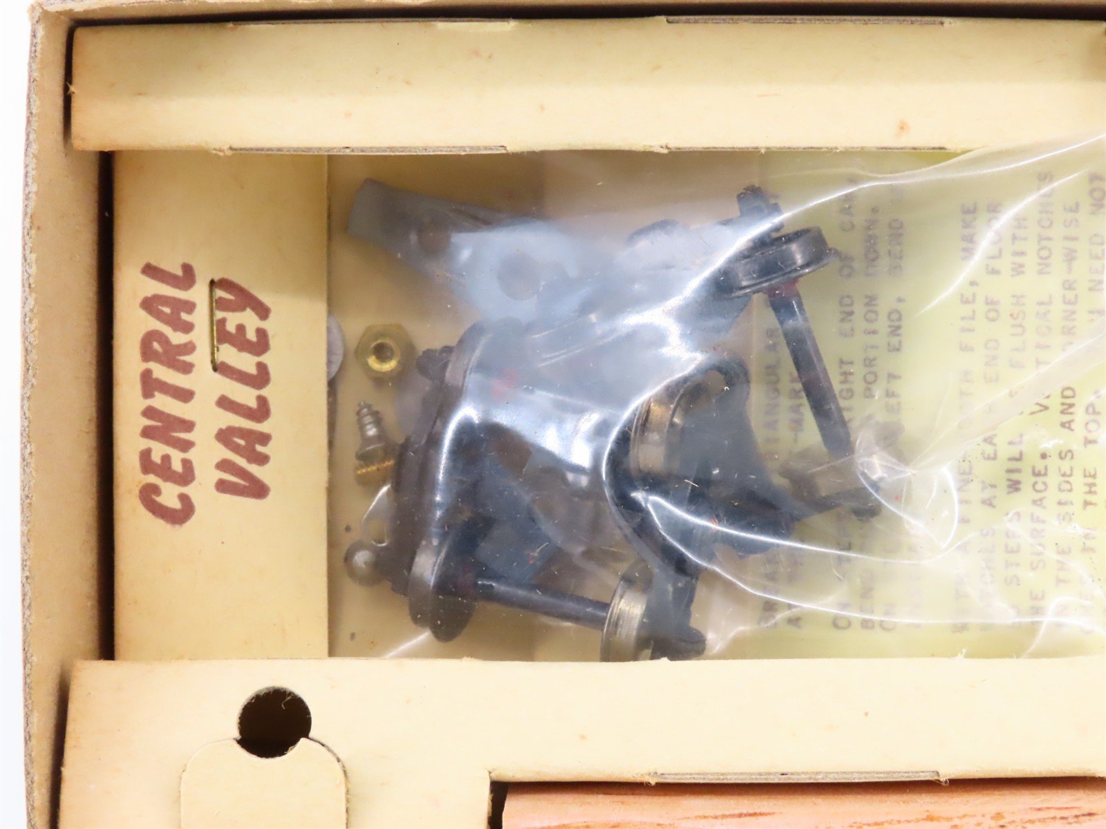 HO Central Valley Kit F-94 CM&STP Chicago Milwaukee & St Paul Reefer #27238