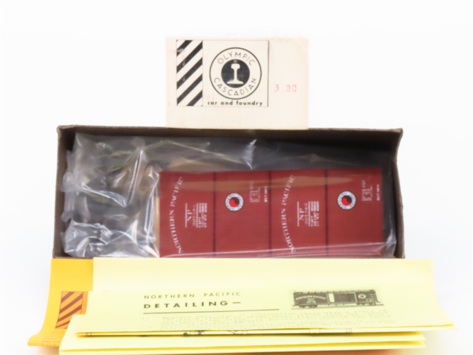 HO Scale Olympic Cascadian Kit NP Northern Pacific Railroad Box Car #207389