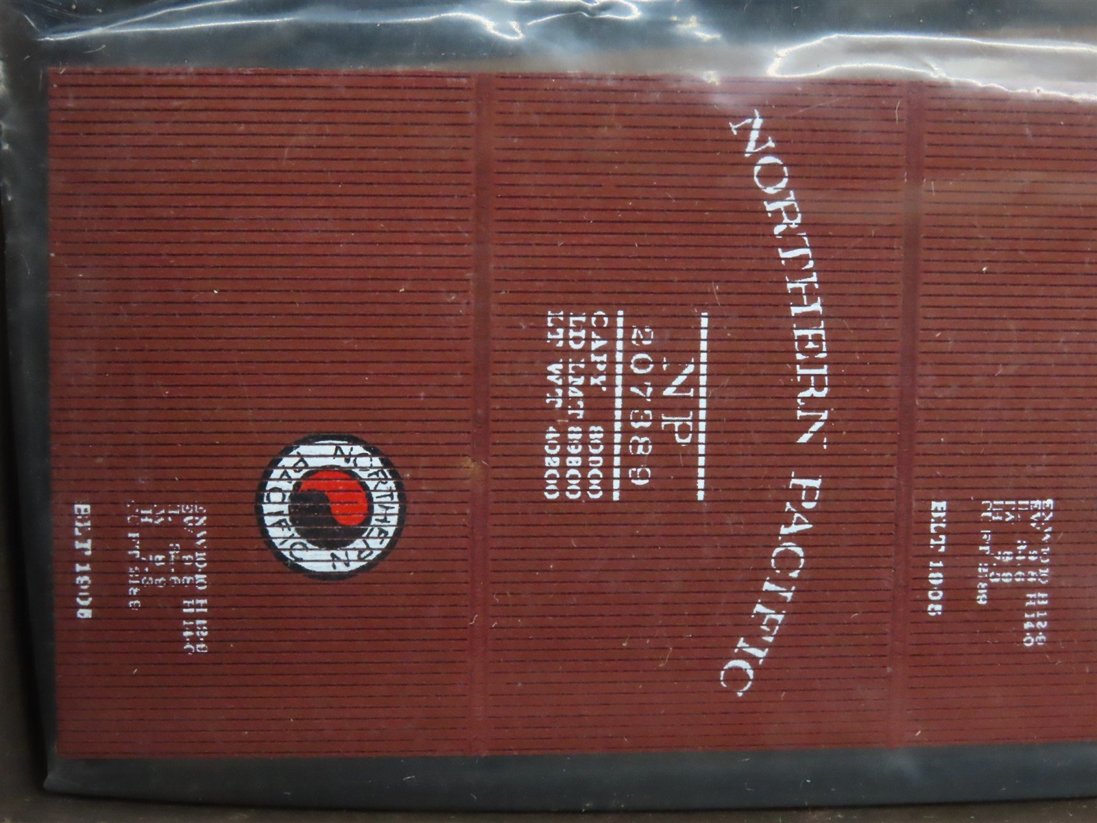 HO Scale Olympic Cascadian Kit NP Northern Pacific Railroad Box Car #207389