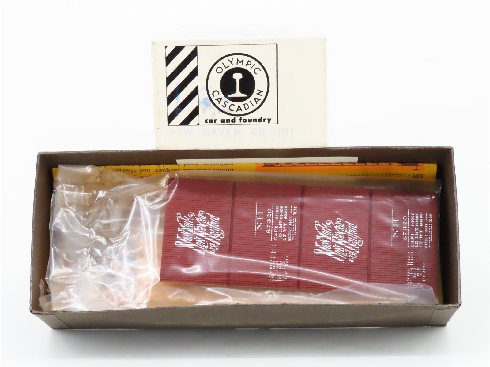 HO Scale Olympic Cascadian Kit 101 NH New Haven Single Door Box Car #67320