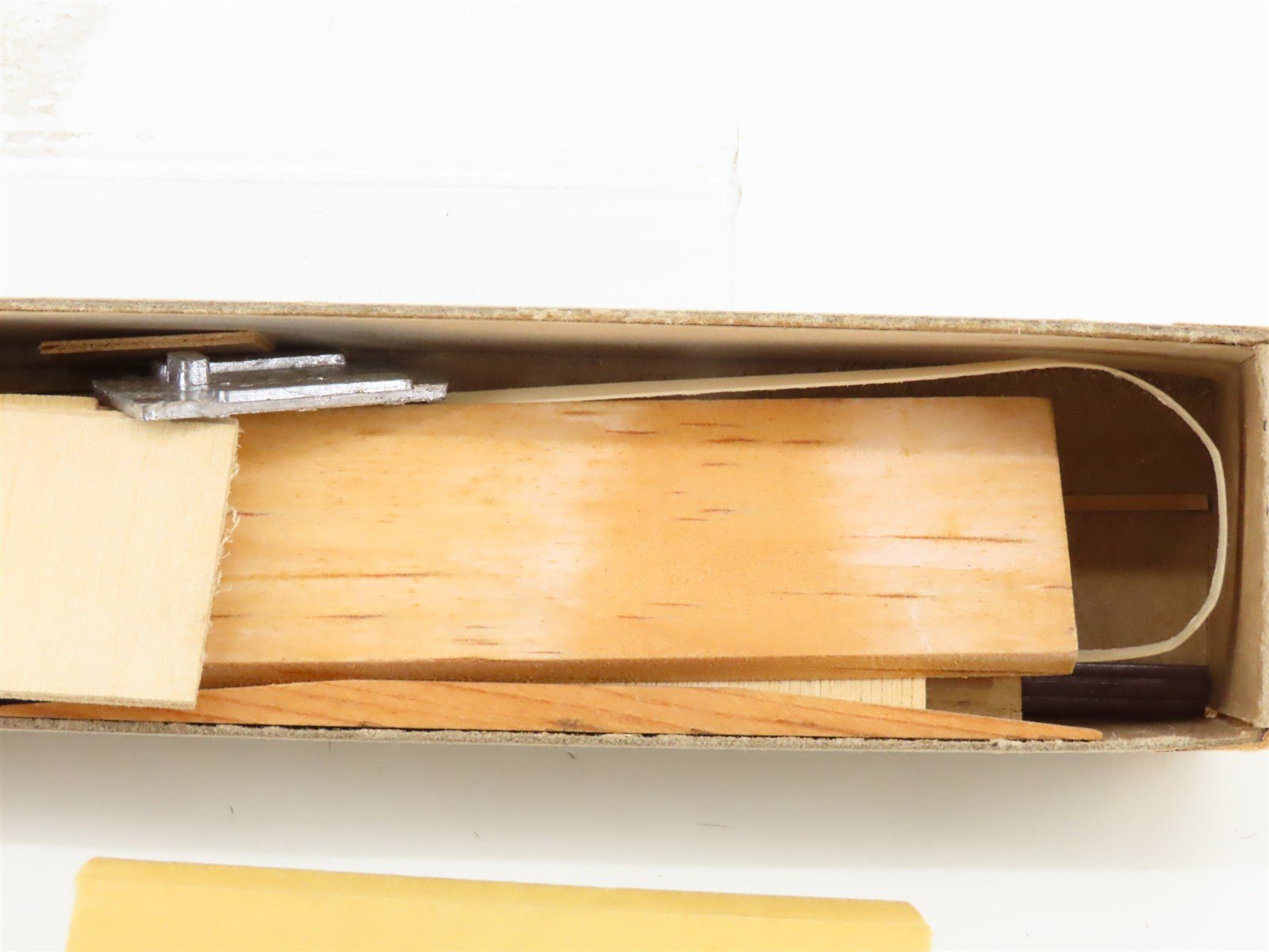 HO Scale Walthers Kit 6815 Wood Unpainted 50' Express Reefer